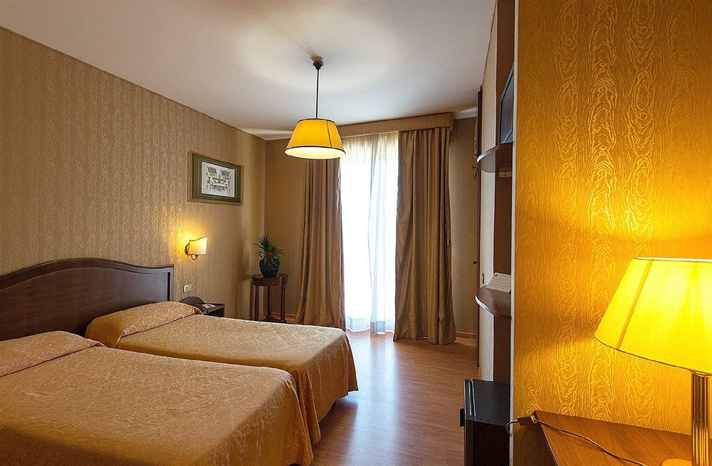 Park Blanc Et Noir 3* Rome